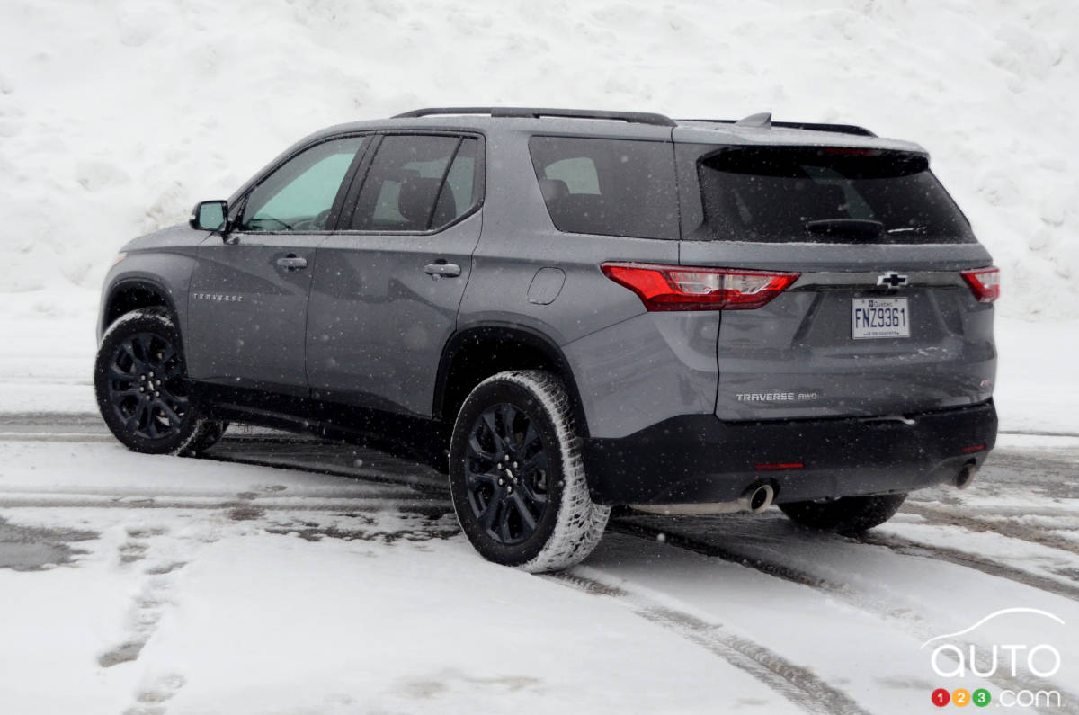 Chevrolet Traverse RS 2020, trois quarts arrière